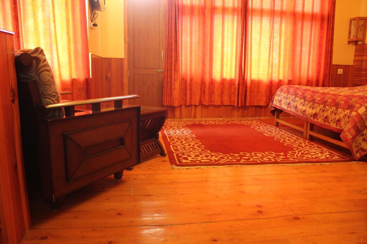 Pema Thang Hotel 康格拉 外观 照片
