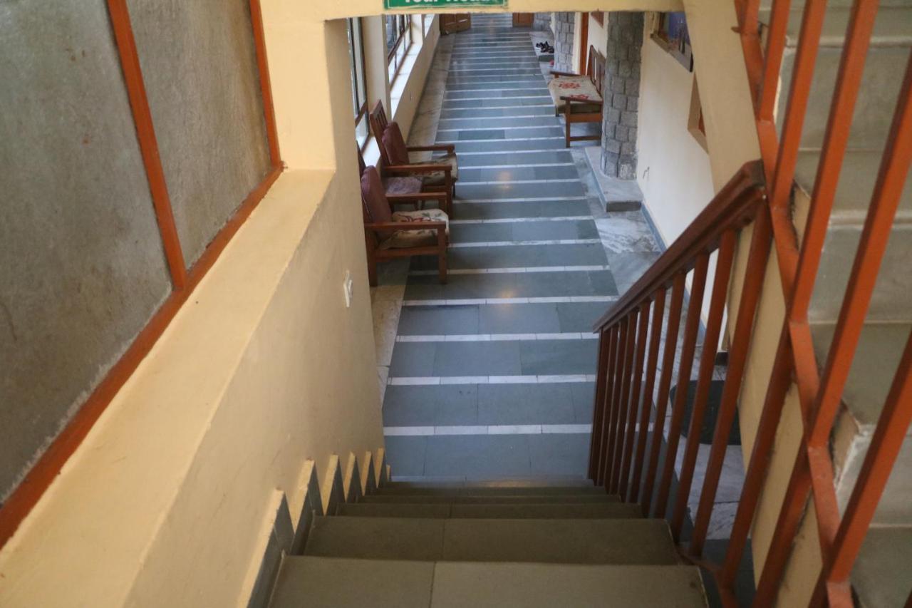 Pema Thang Hotel 康格拉 外观 照片